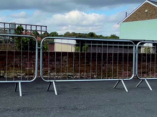 1.2mx2.1m Pedestrian Crowd Control Road Safety Barrier Temporary Crowd Control Barriers