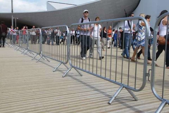 1.2mx2.1m Pedestrian Crowd Control Road Safety Barrier Temporary Crowd Control Barriers