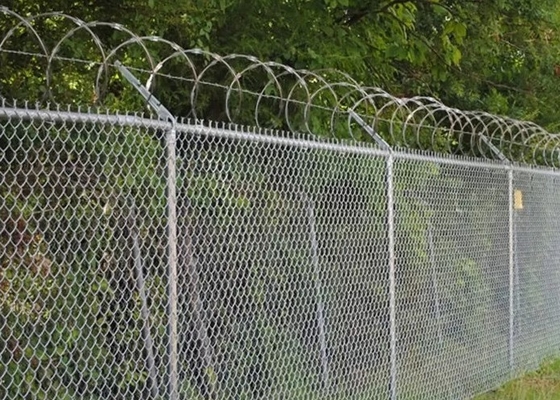 25m Length 1.5mm 6 Foot High Chain Link Fence With Galvanized
