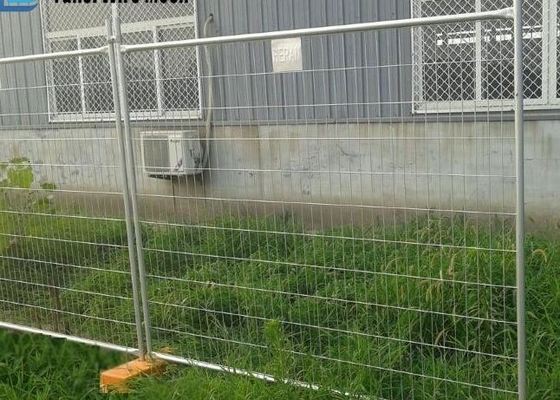 200g/M2 Zinc Coated W2.4m Temporary Steel Fencing For Construction Site Security